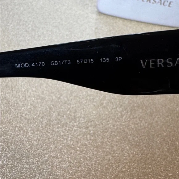 Versace Black and silver Sunglasses - Picture 4 of 5